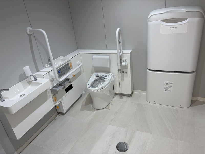 多機能トイレ新設工事